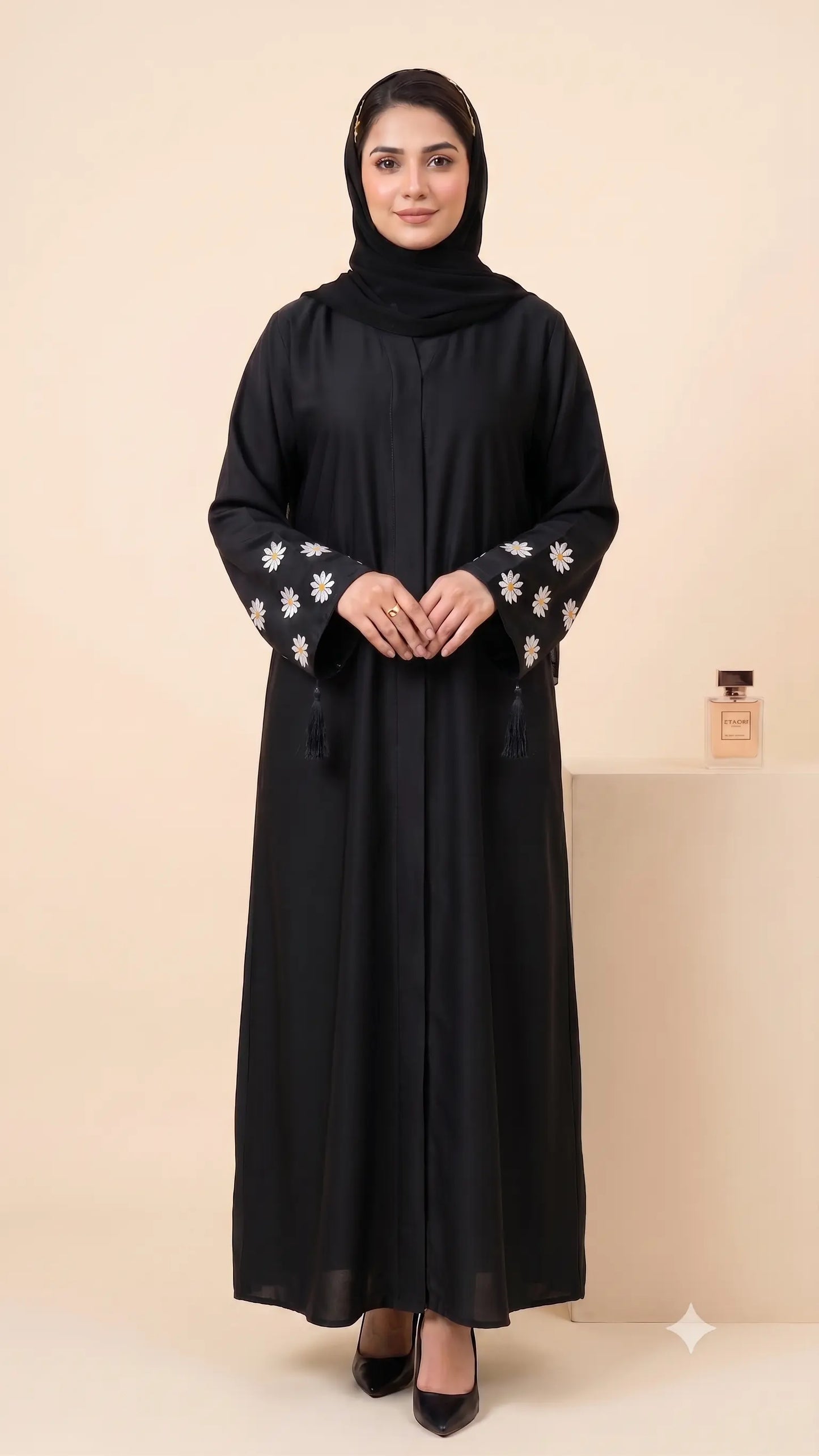 Daisy Drop Abaya - Black